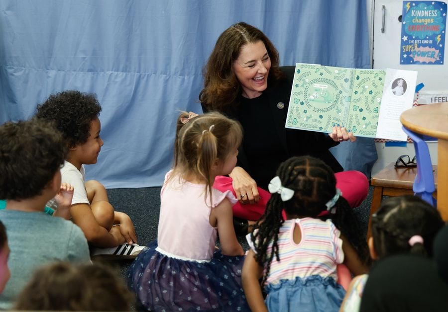 6_Marra - Read to Grow 041526-7387.jpg